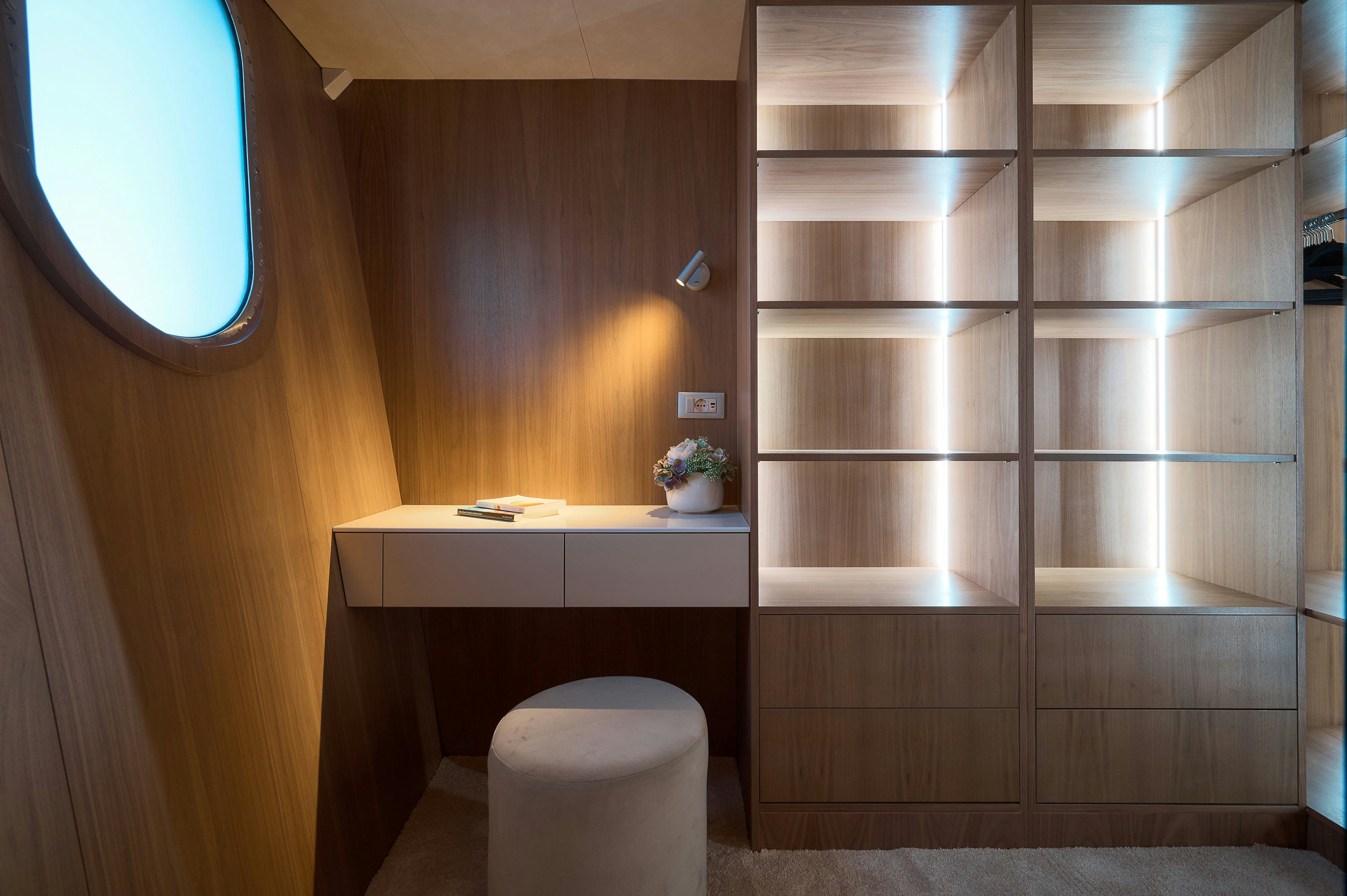 Interior CRISTAL image 13