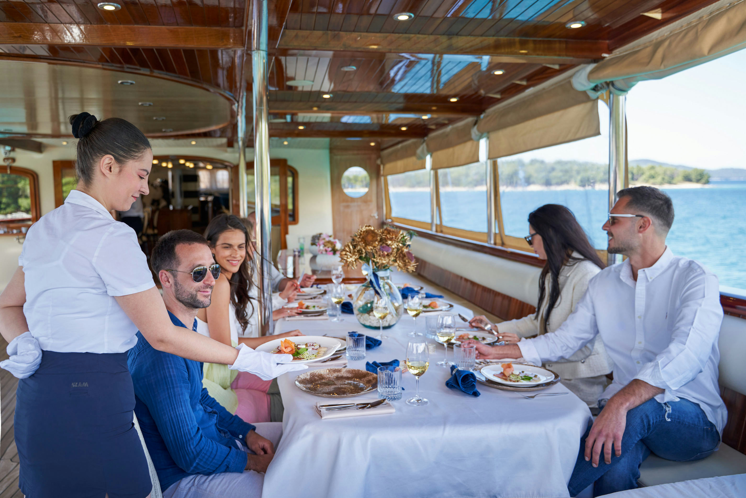 Interior Casablanca image 13