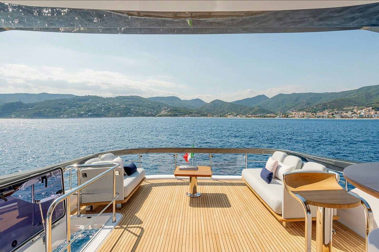 Hvar charter Azimut 78