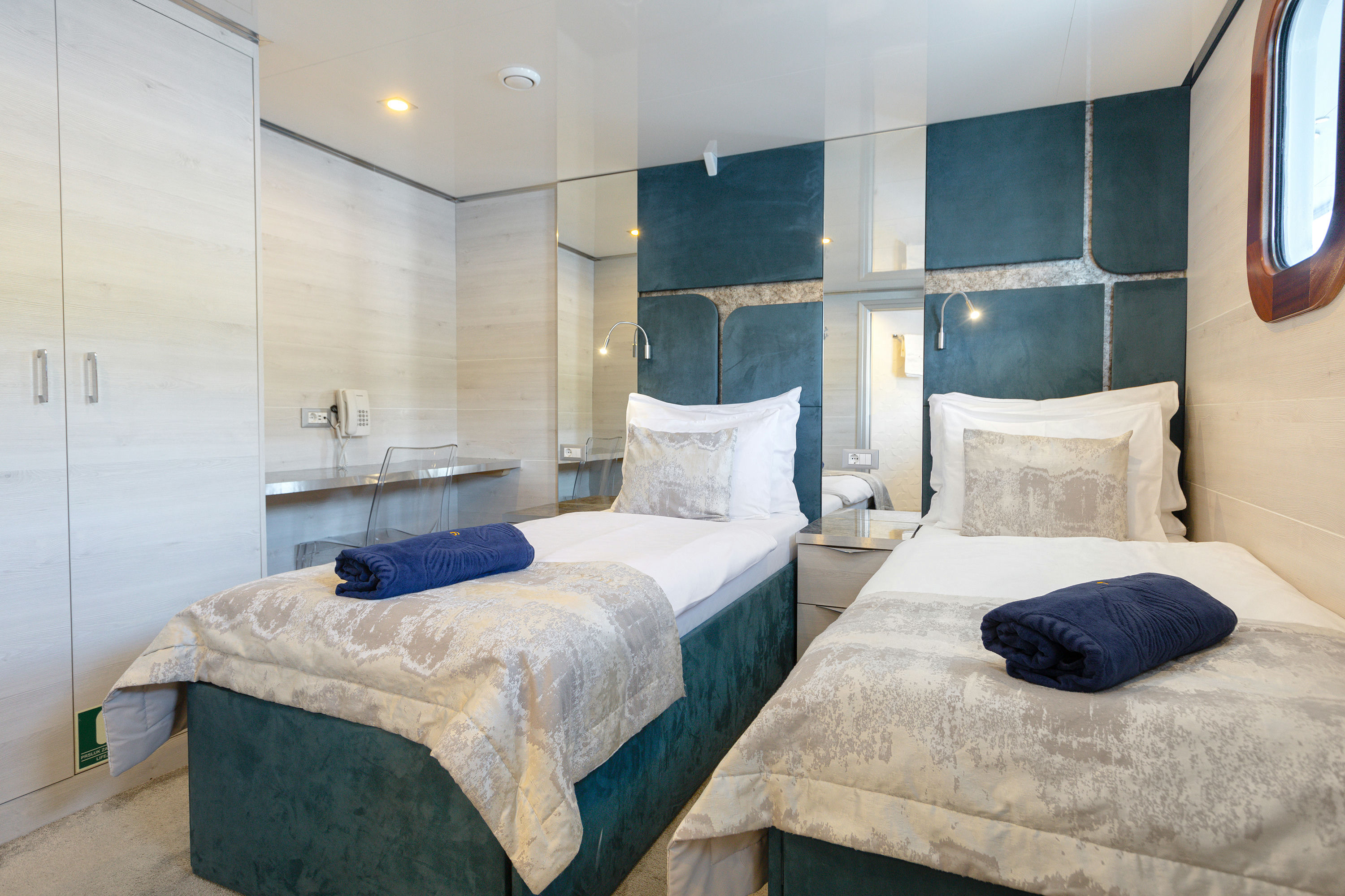 Interior Yolo image 23