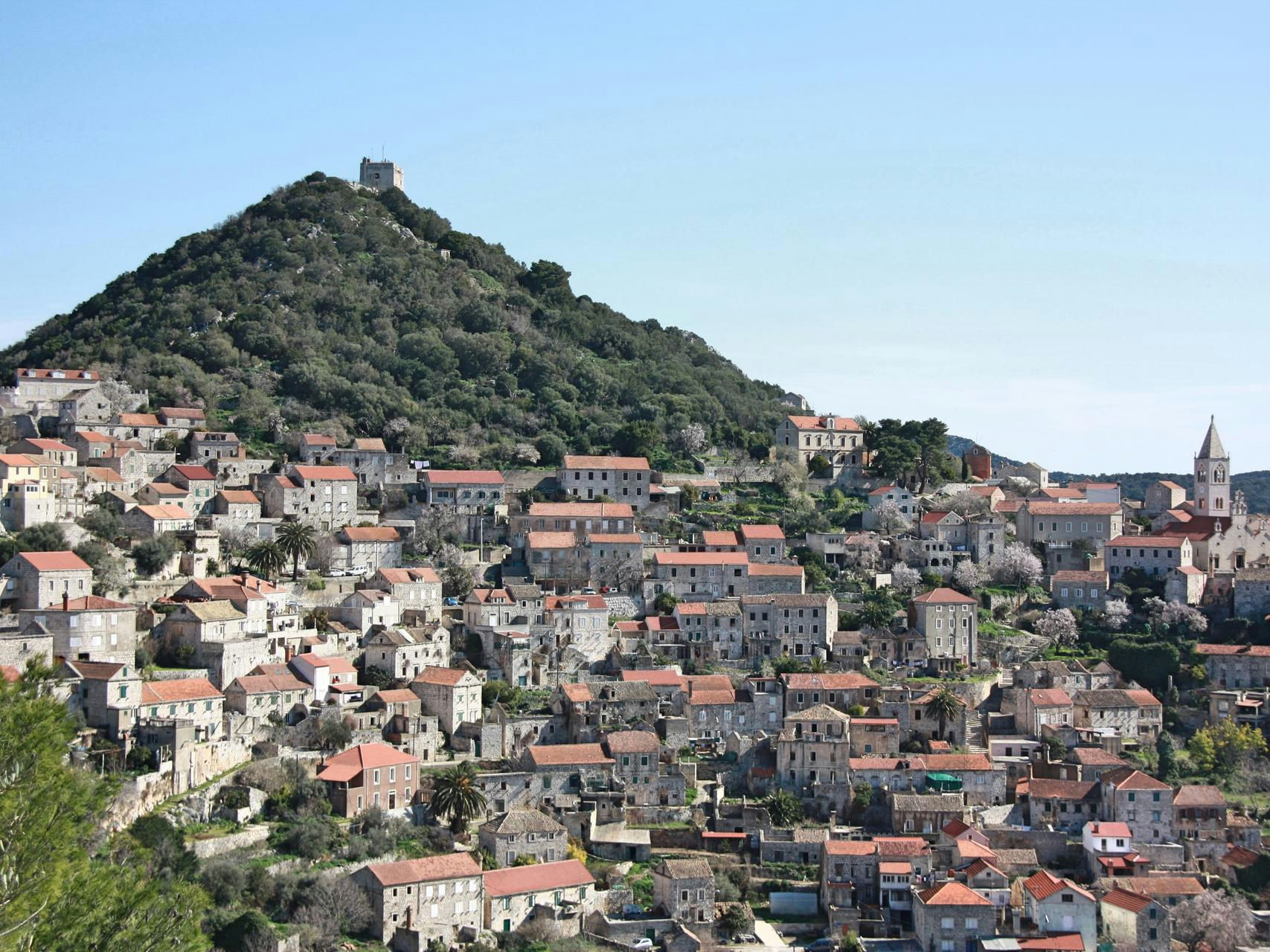 Lastovo houses