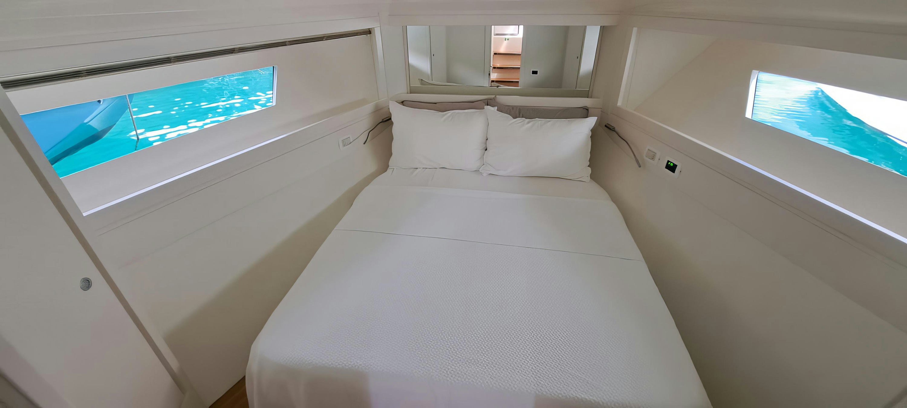 Interior Itama 45 image 10