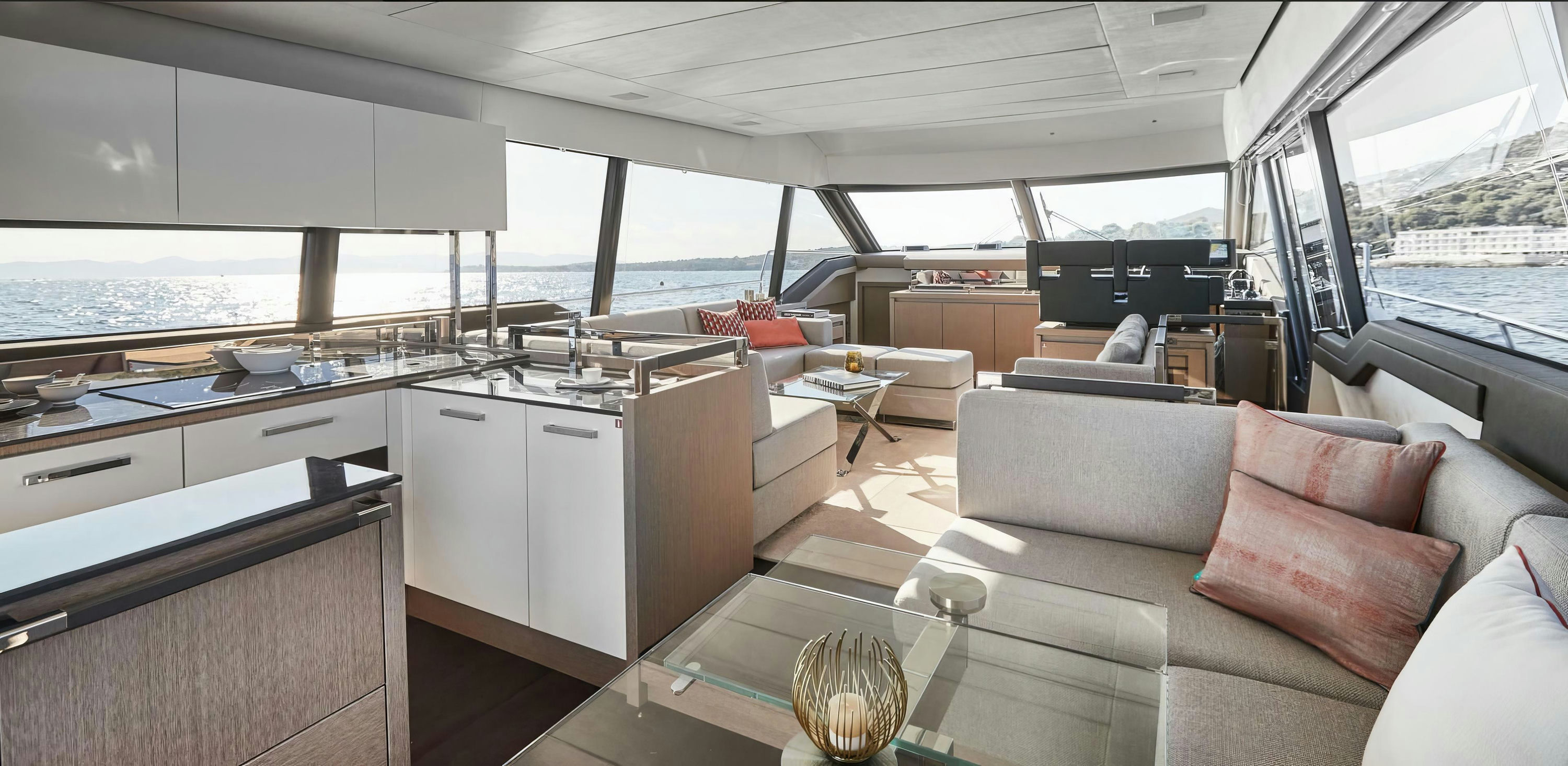 Interior PRESTIGE 690 image 10