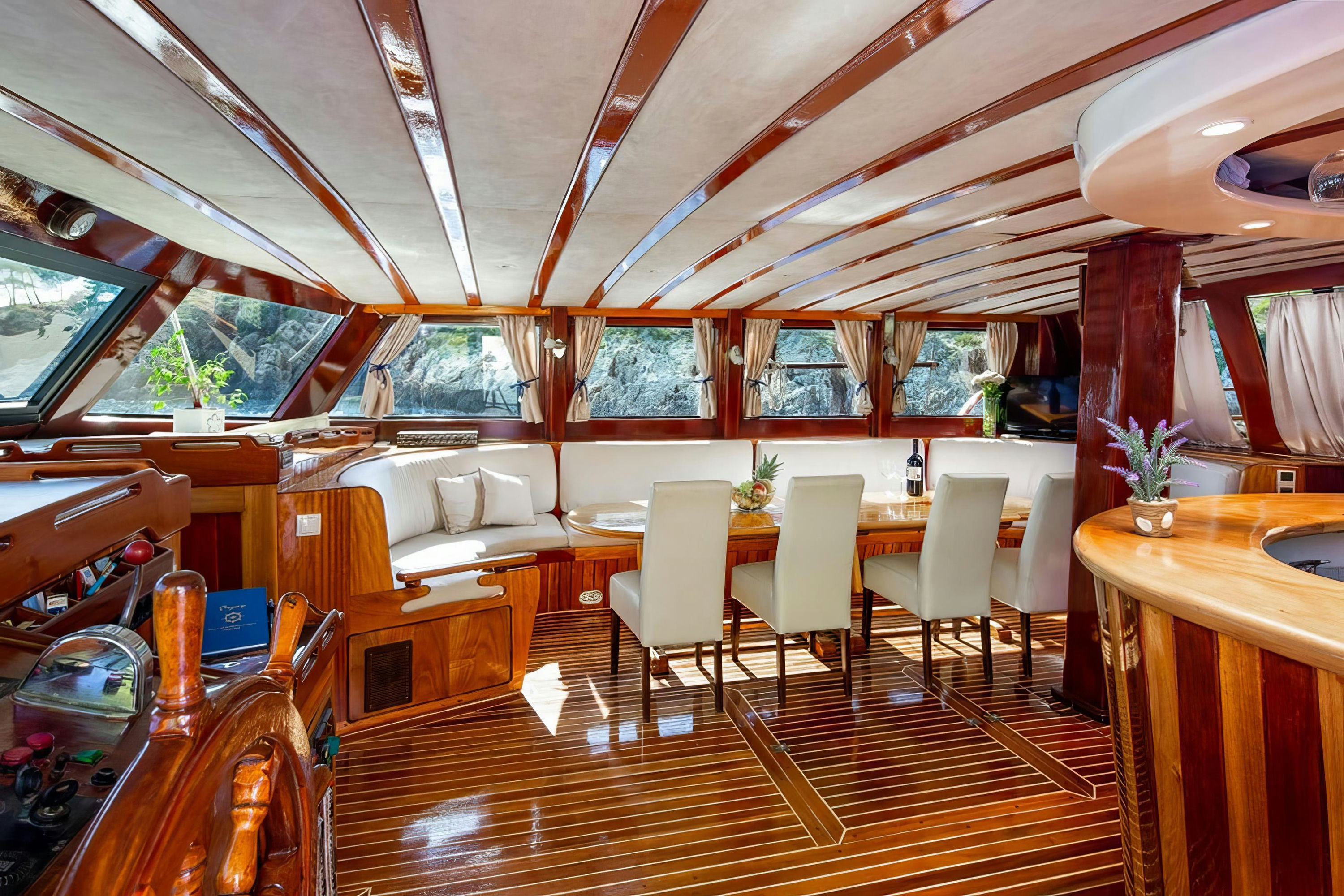 Interior ELEGANZA image 13