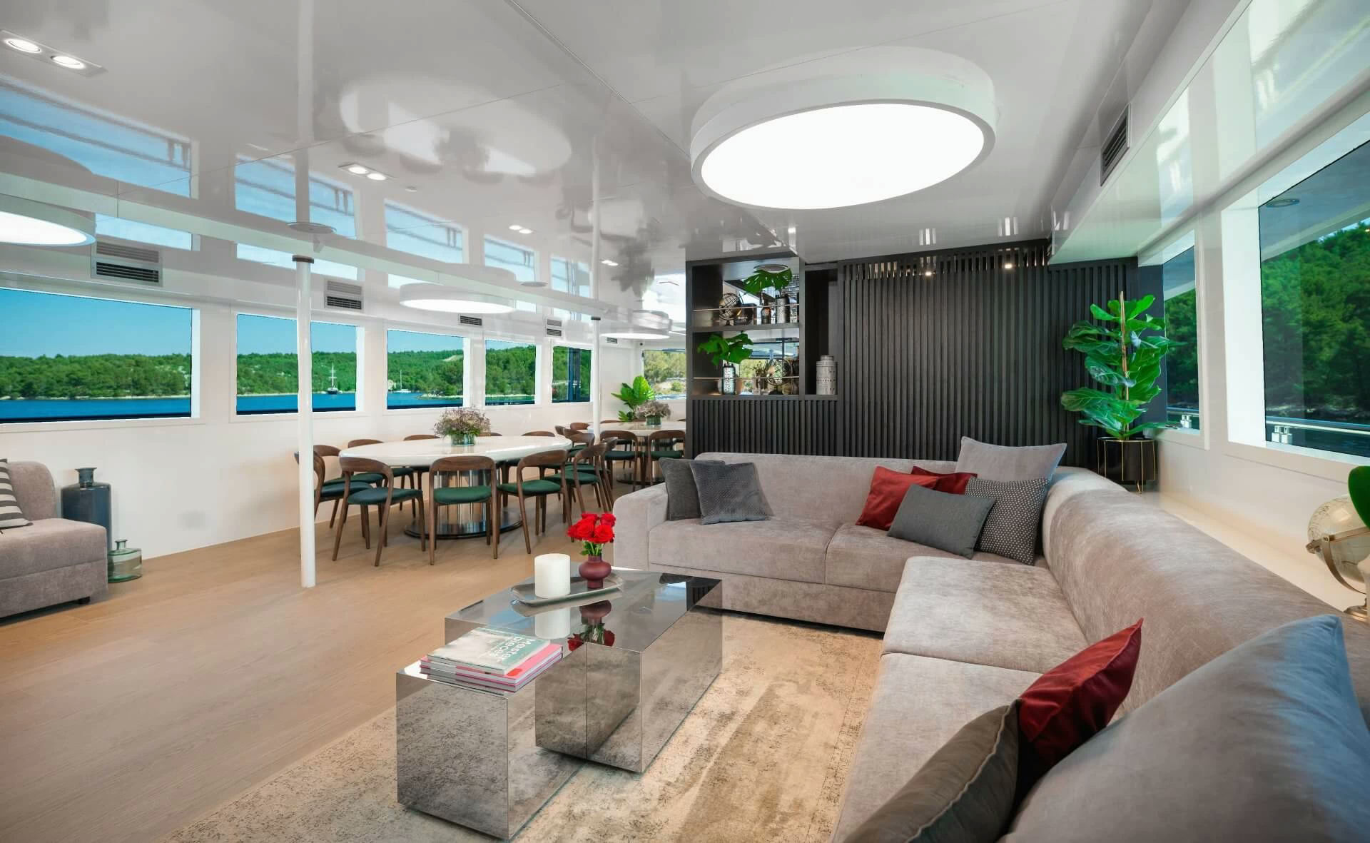 Interior Agape Rose image 27