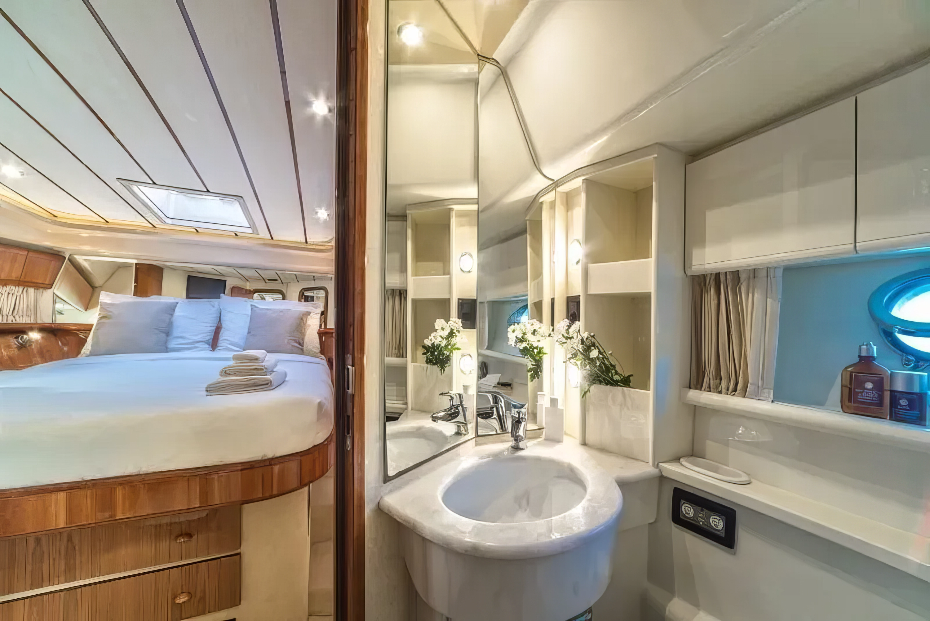 Interior Ferretti 43 image 14