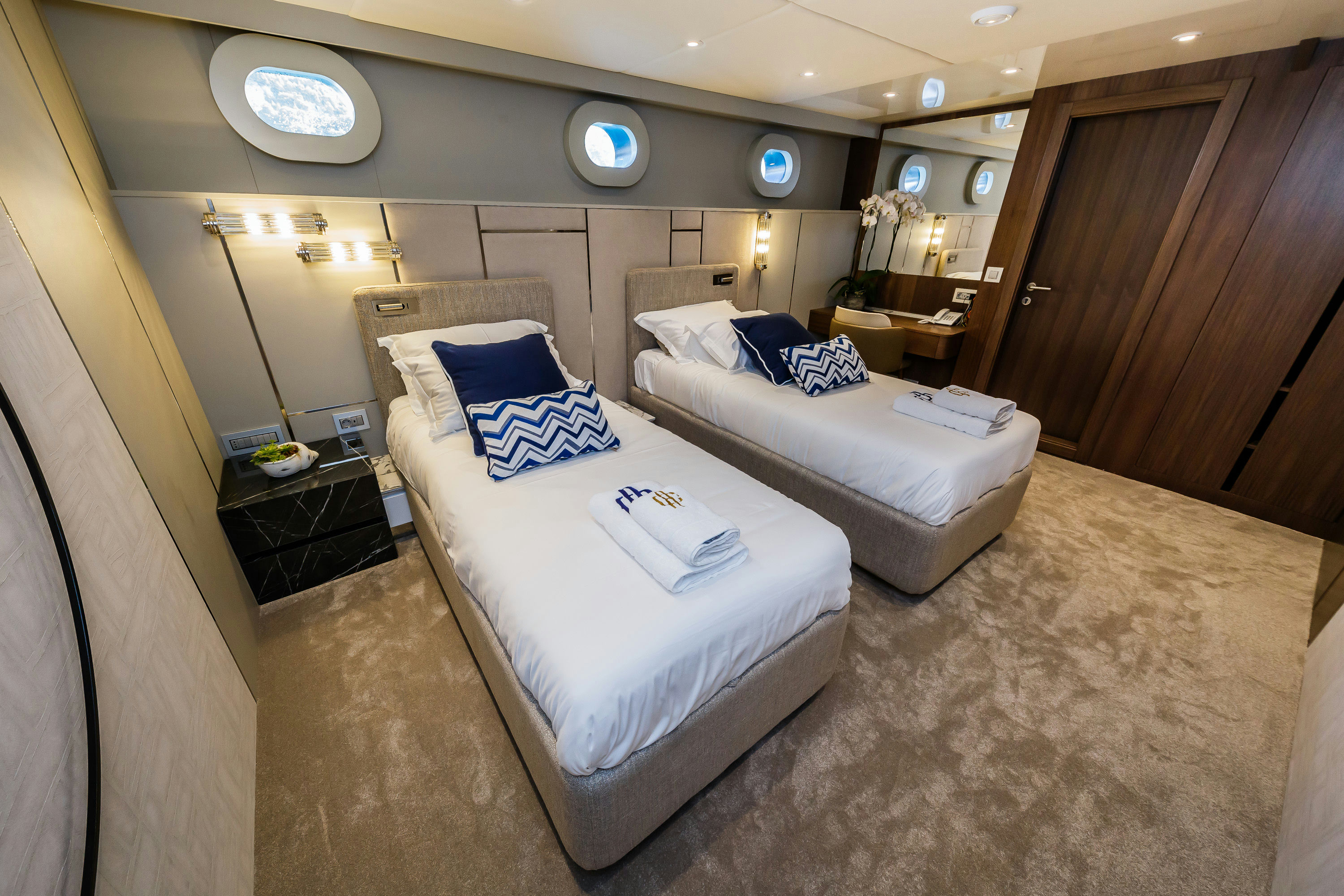 Interior CLASE AZUL image 18