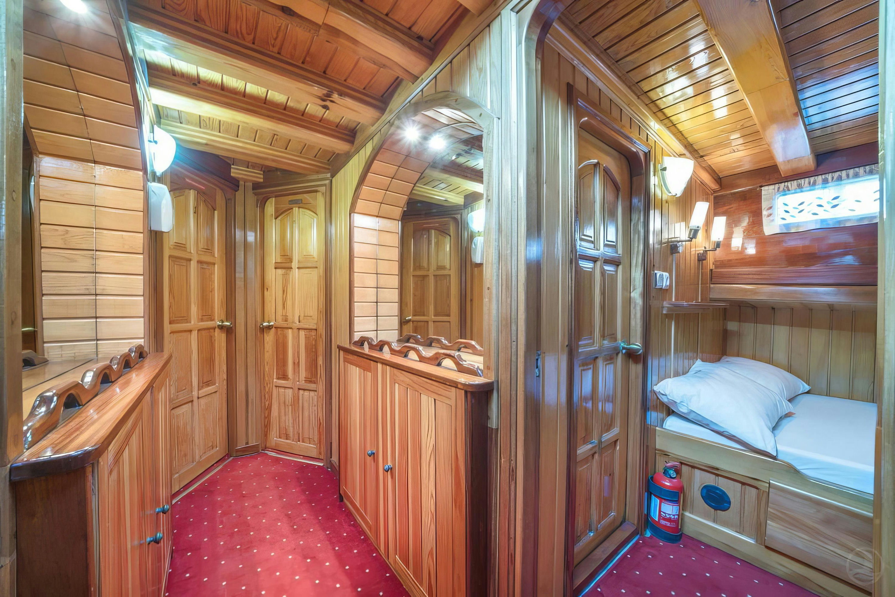 Interior Gulet Tango image 18