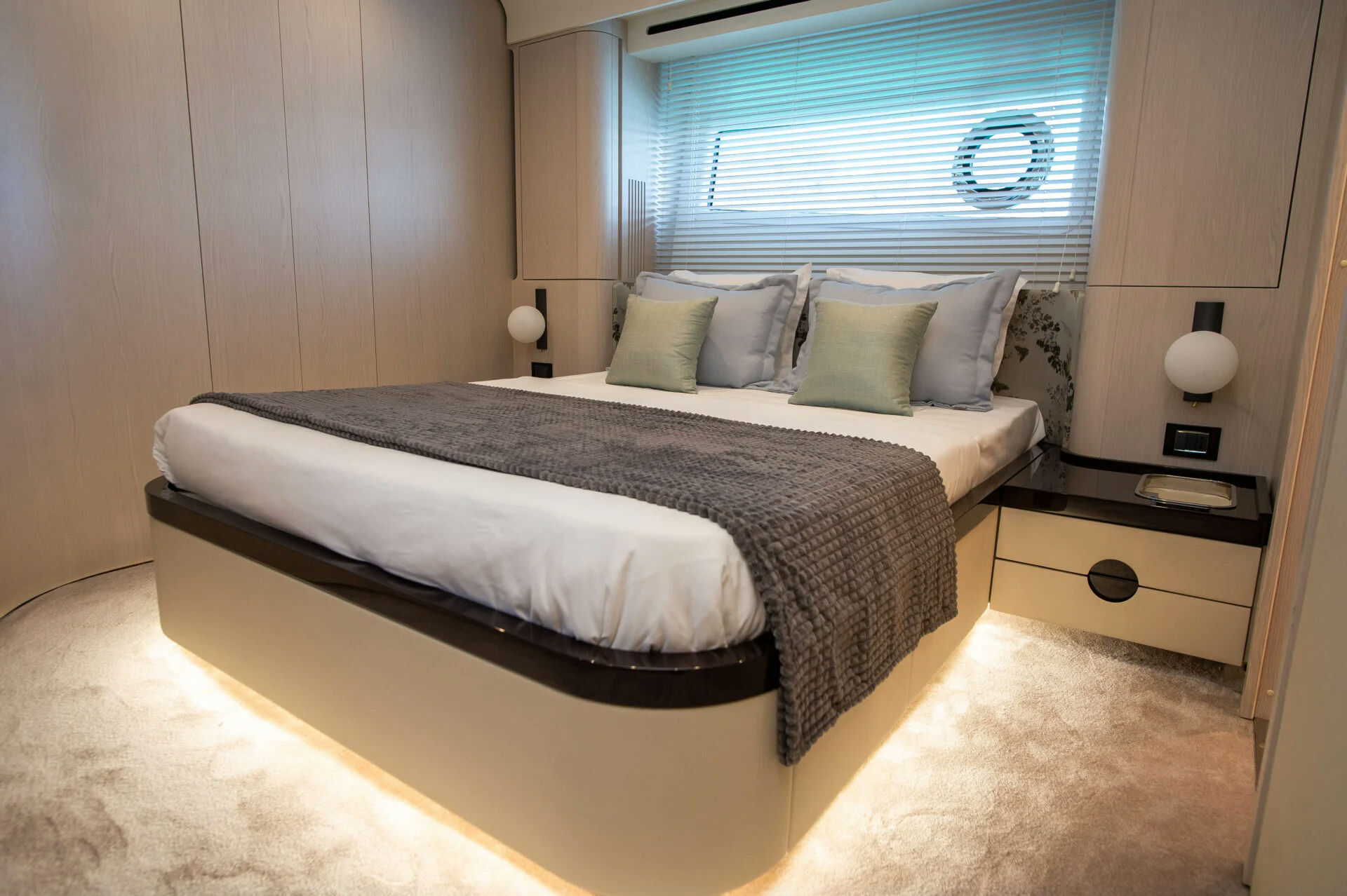 Interior AZIMUT 78 image 21