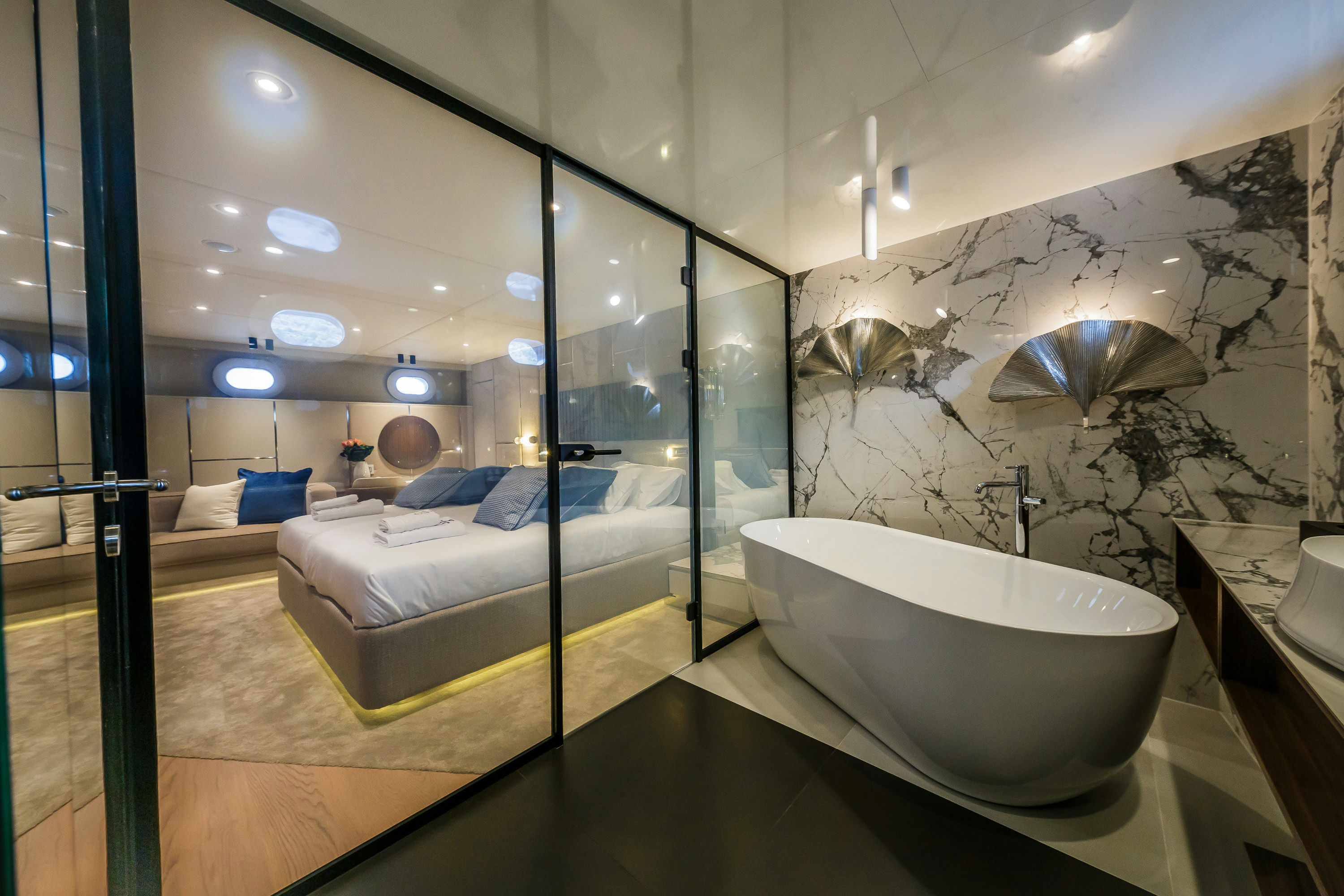 Interior Clase Azul image 16