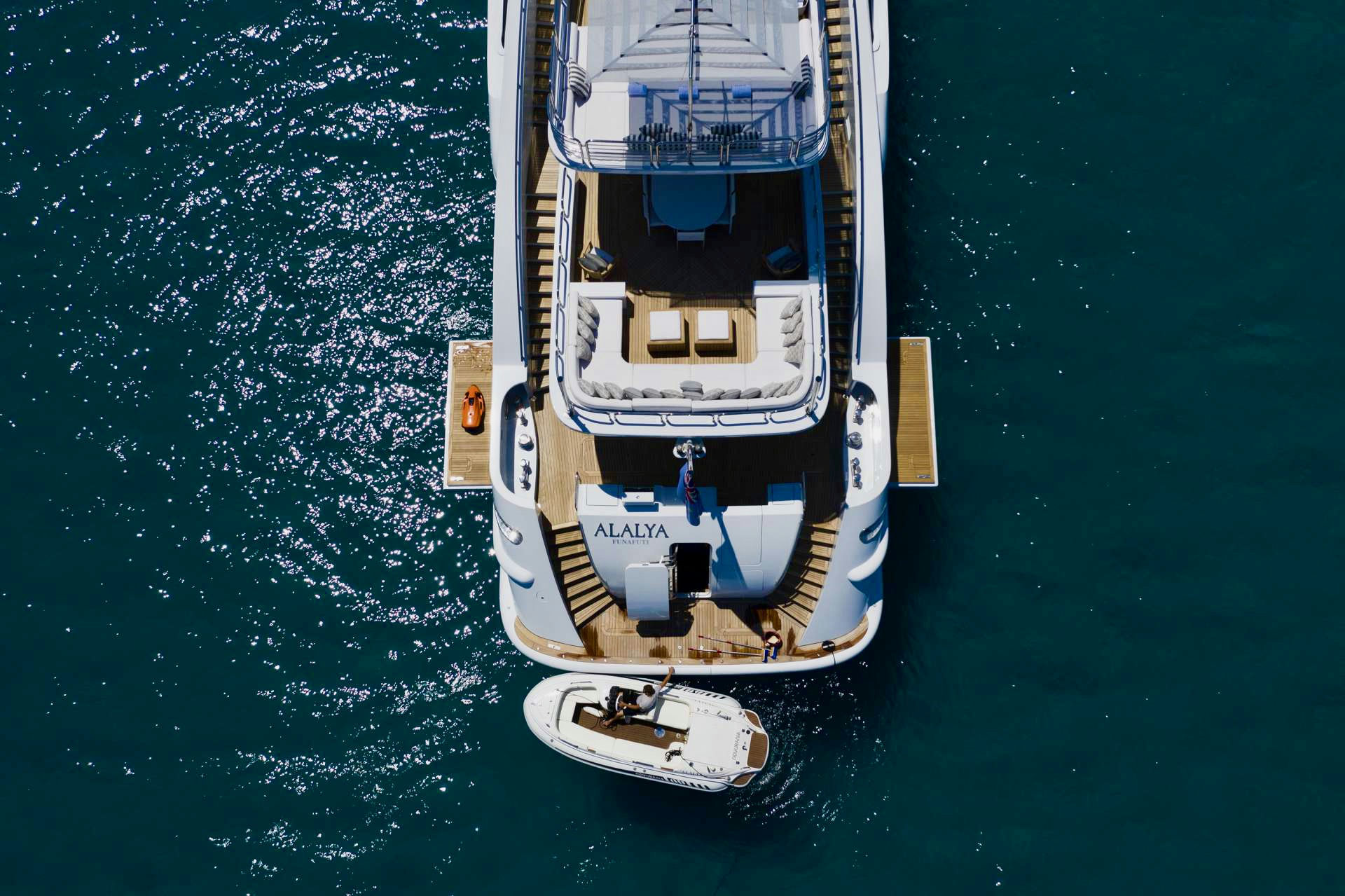 Isa Yacht 47 photo 4