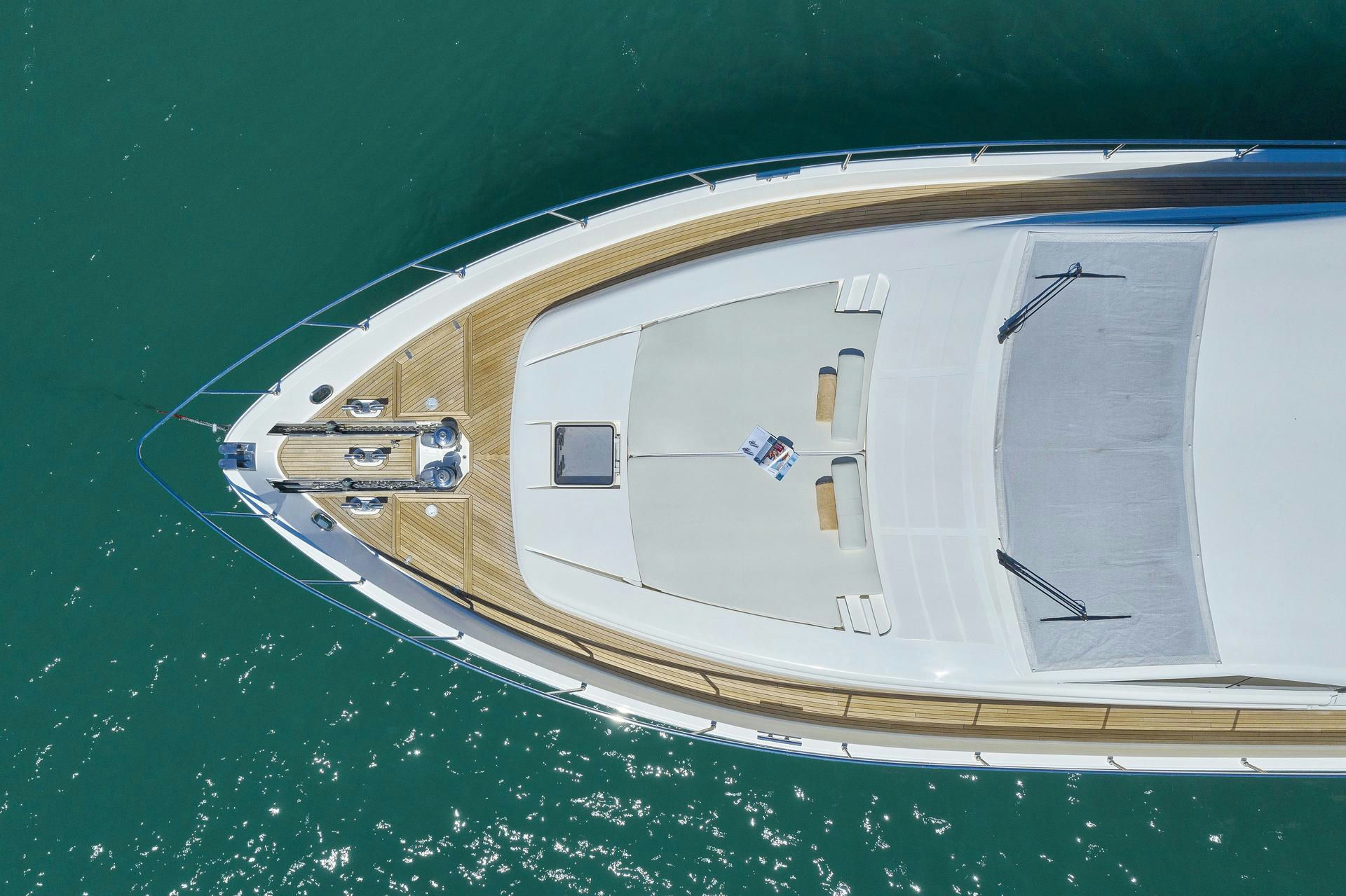 Ferretti 681 photo 3