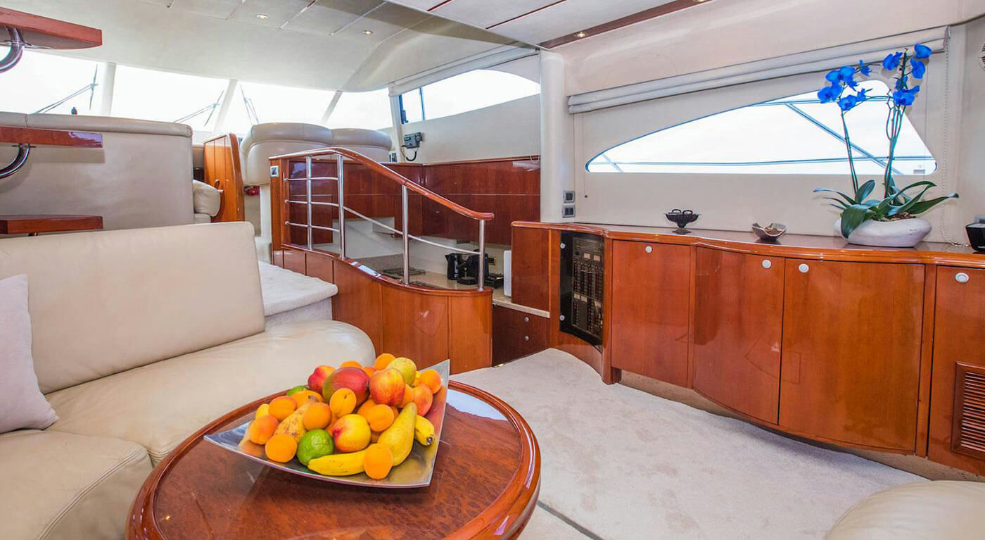 Interior Fairline Squadron 55 image 6