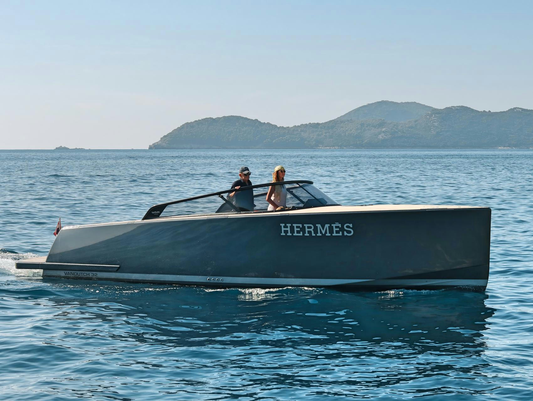 Exterior VanDutch 32 image 10