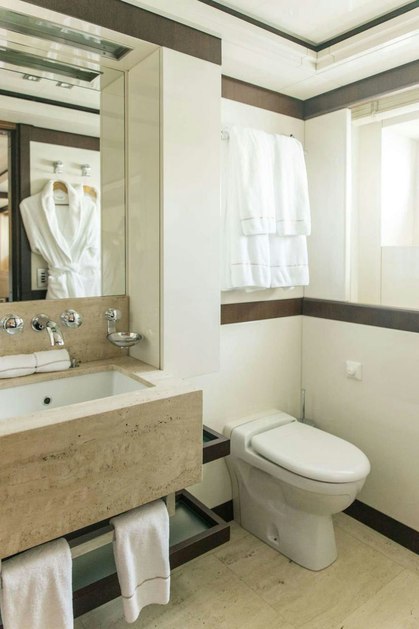 Interior Isa Yacht 47 image 27