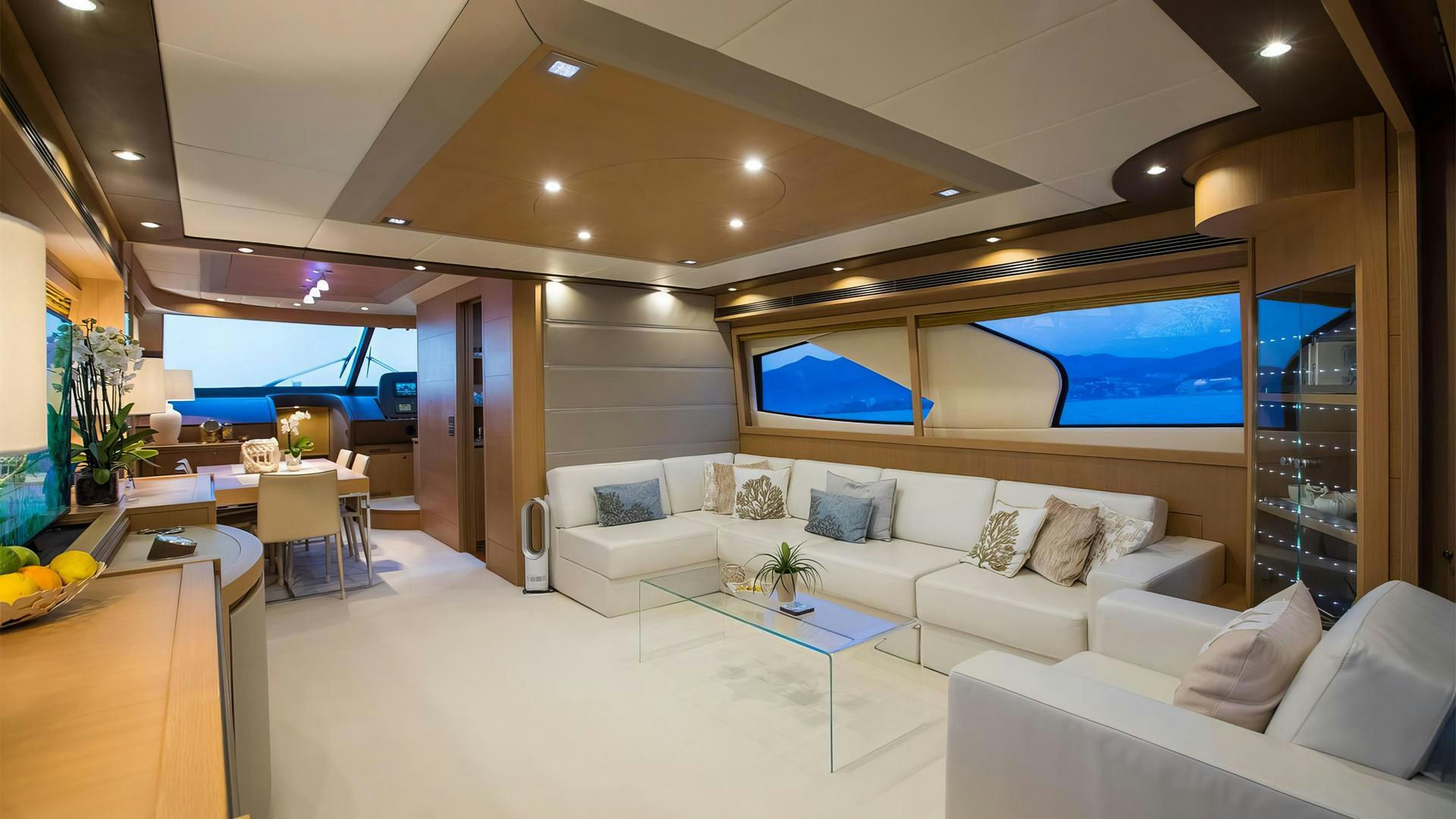 Interior Filippetti F76 image 17