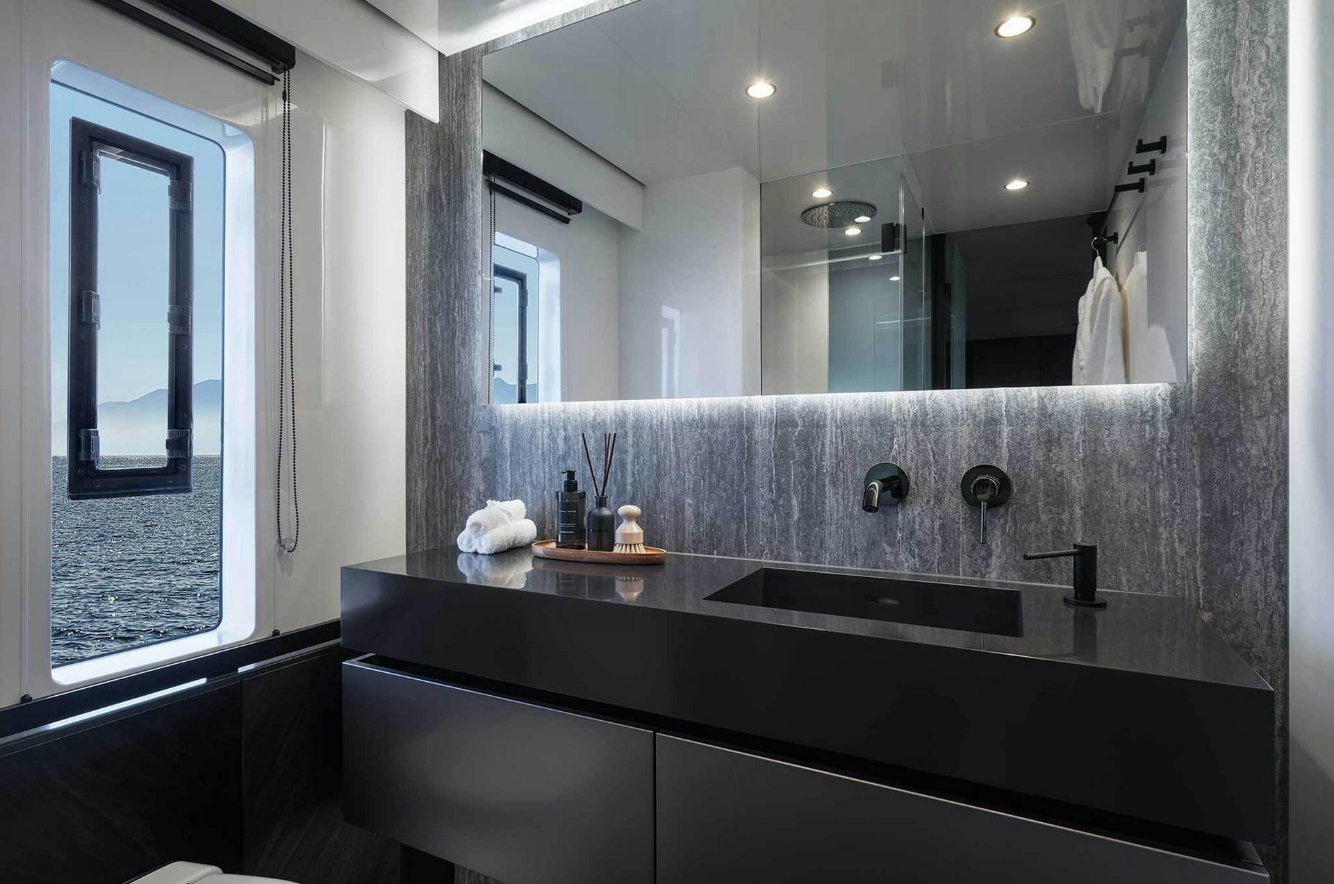 Interior Sunreef 70 Power image 22