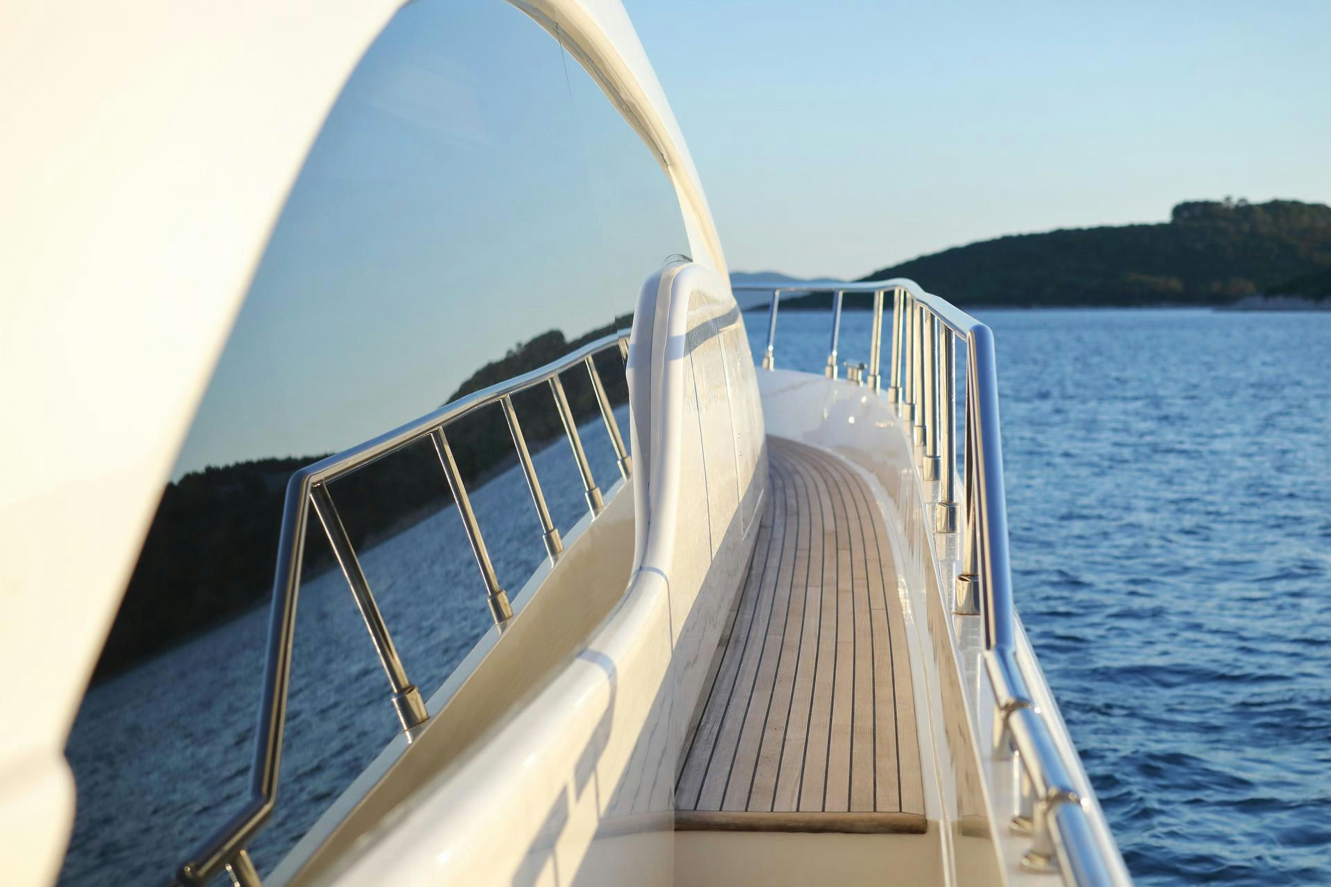 Ferretti 681 photo 4