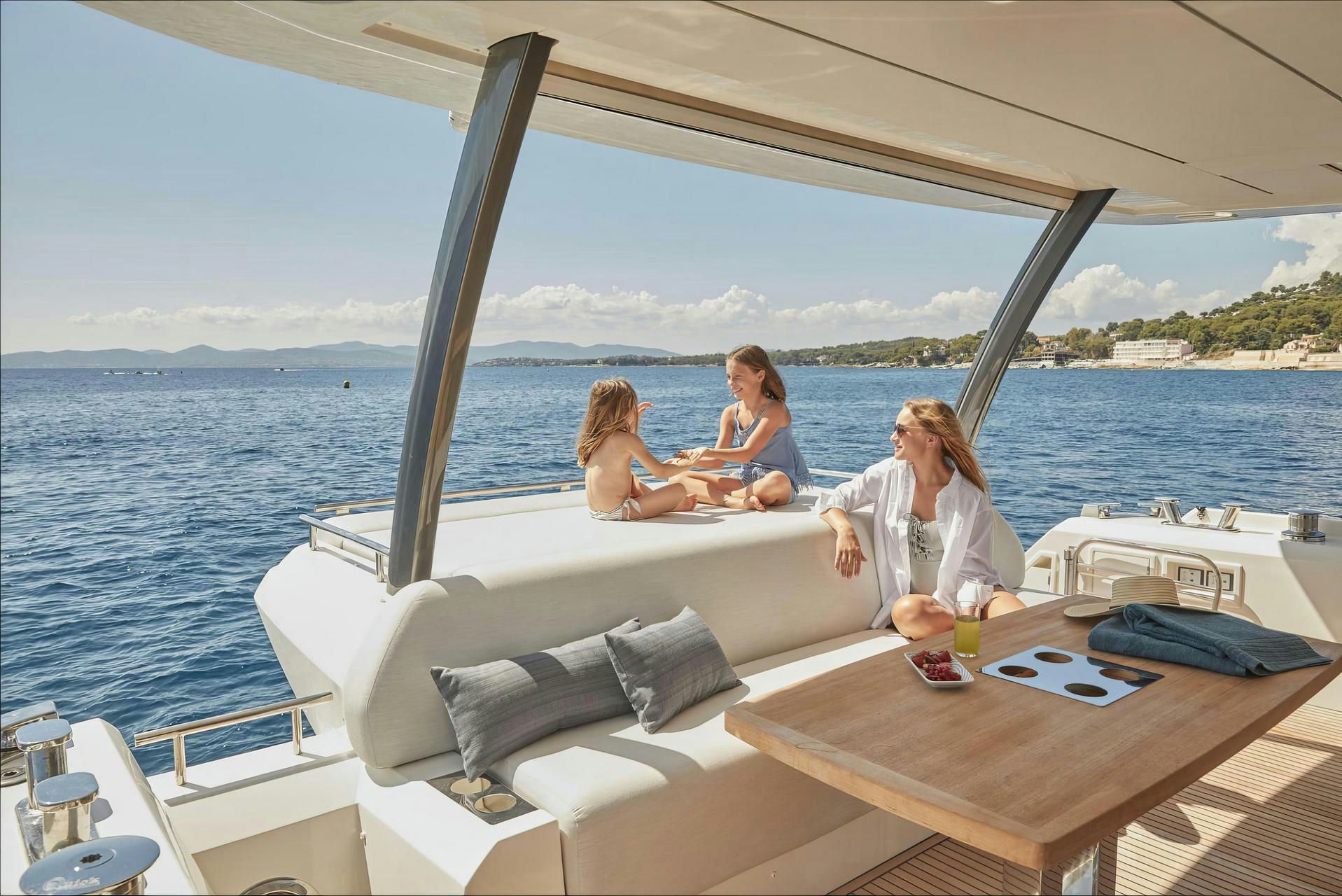 Exterior Prestige 690 image 8
