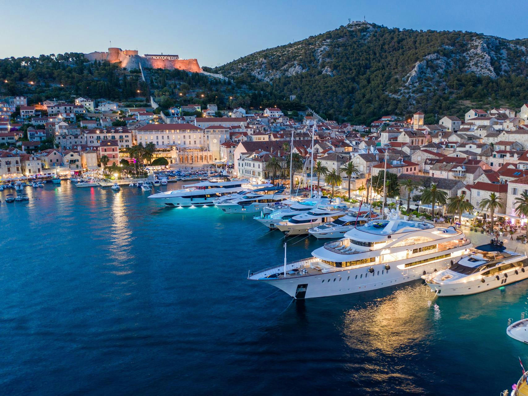 Dubrovnik to Pakleni Islands & Hvar Town route cover