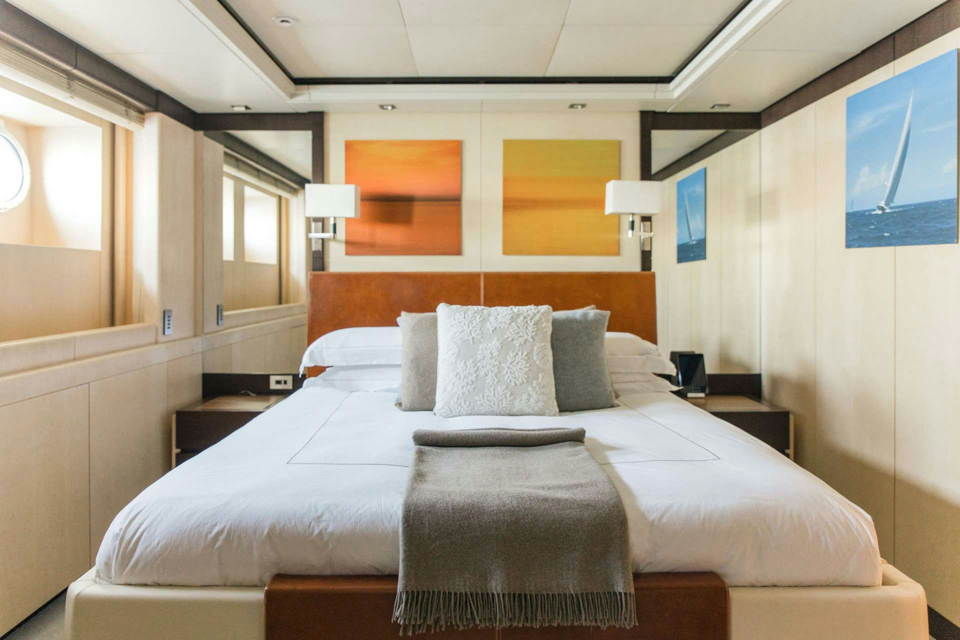 Interior Isa Yacht 47 image 22