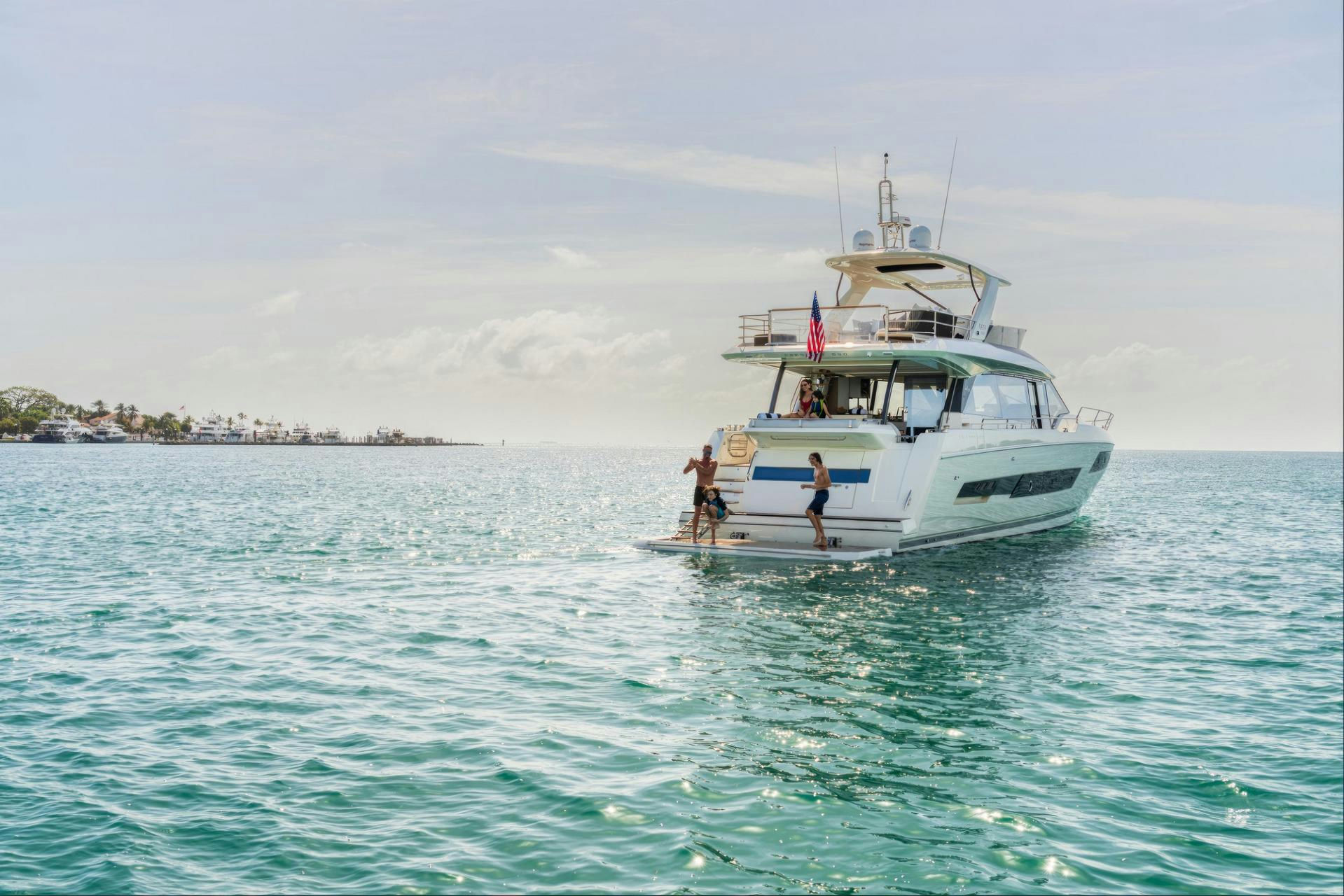 Exterior Prestige 690 image 9