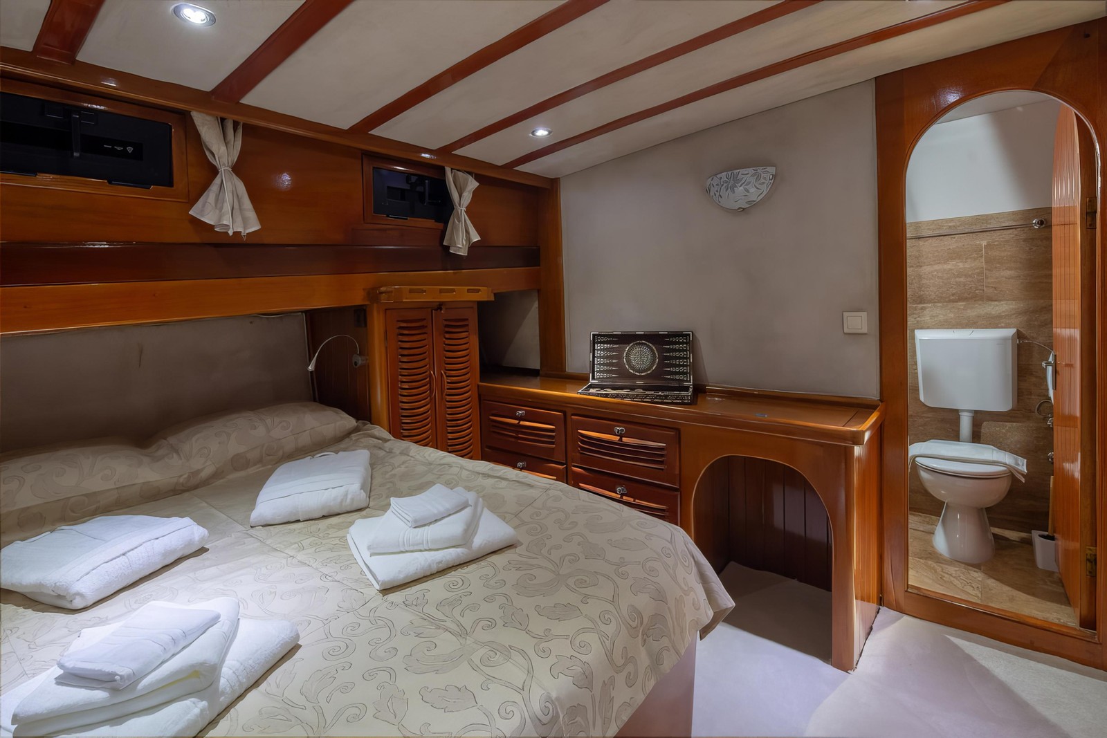 Interior undefined image 18