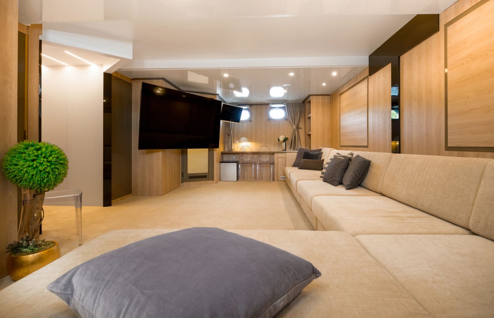 Interior undefined image 31
