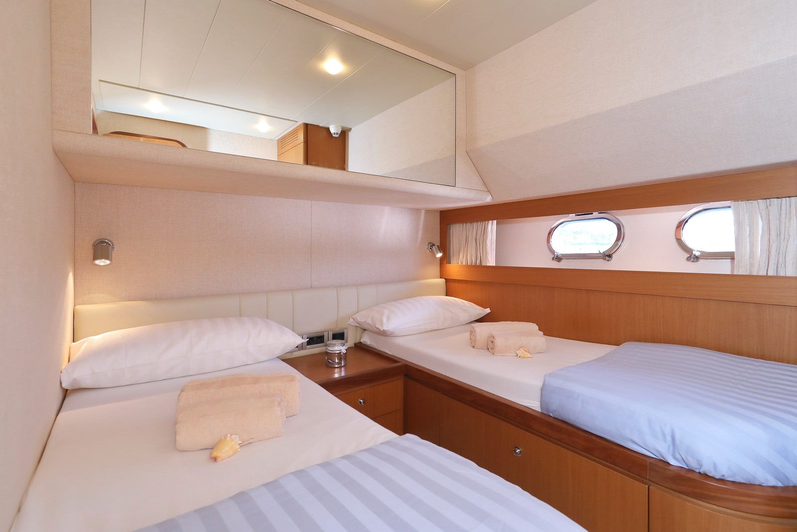 Interior undefined image 24
