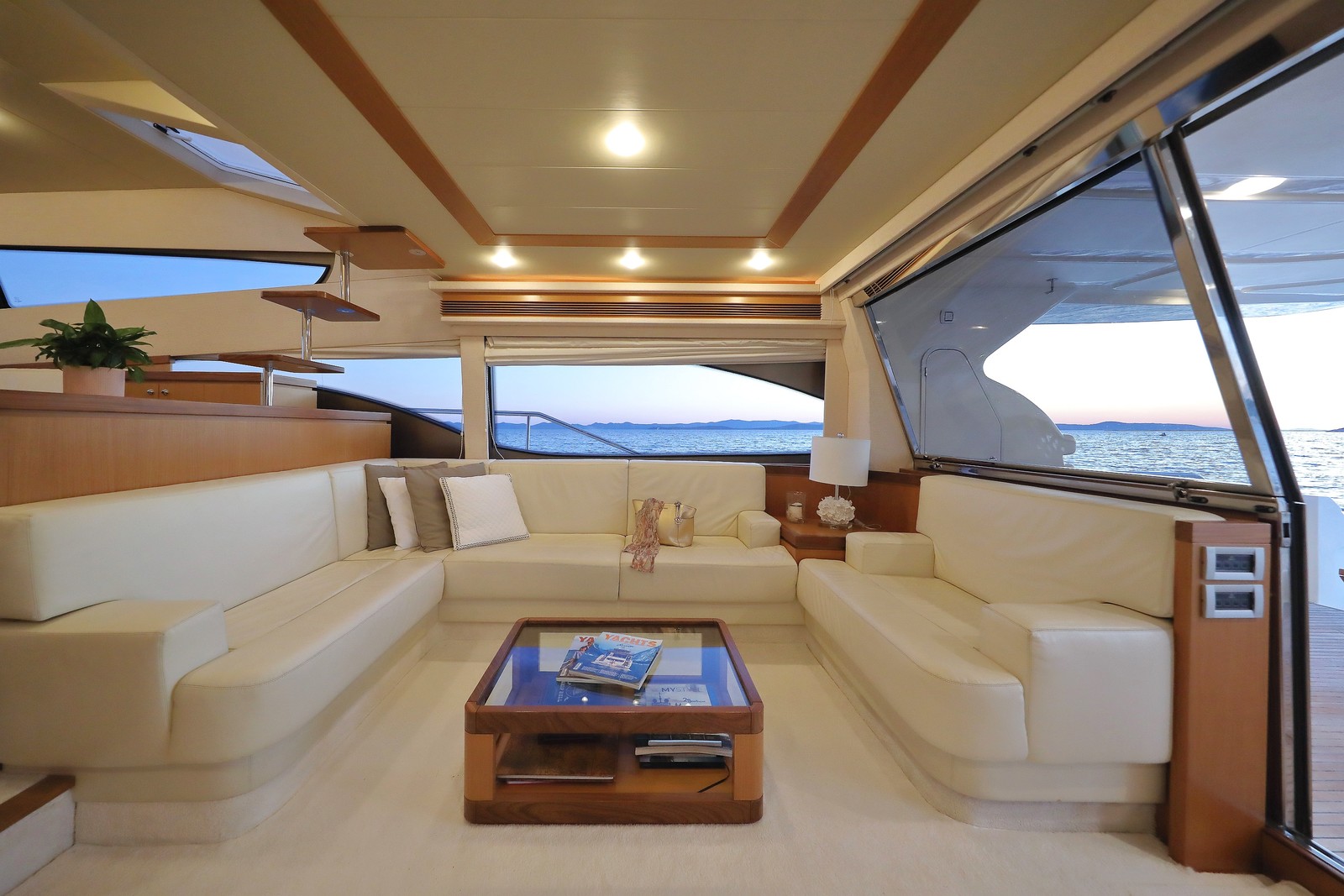 Interior undefined image 21