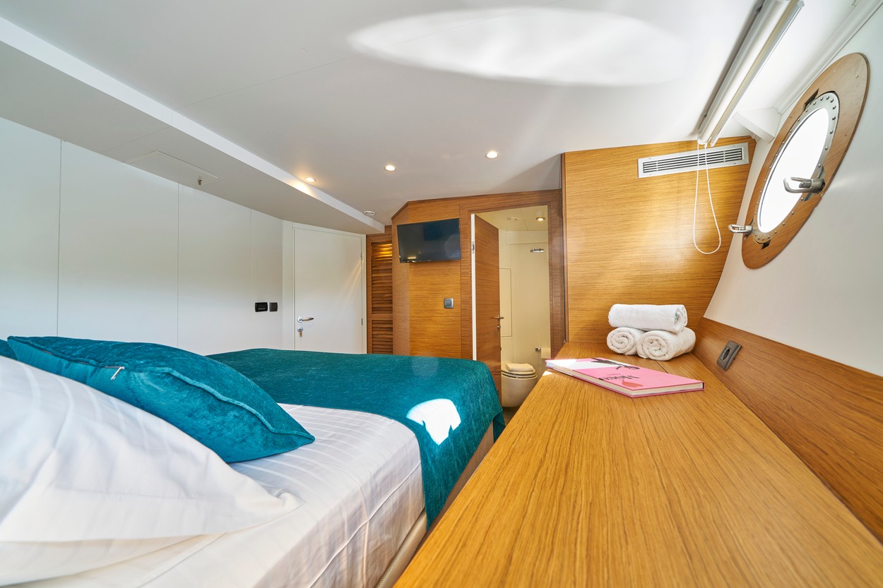 Interior undefined image 27