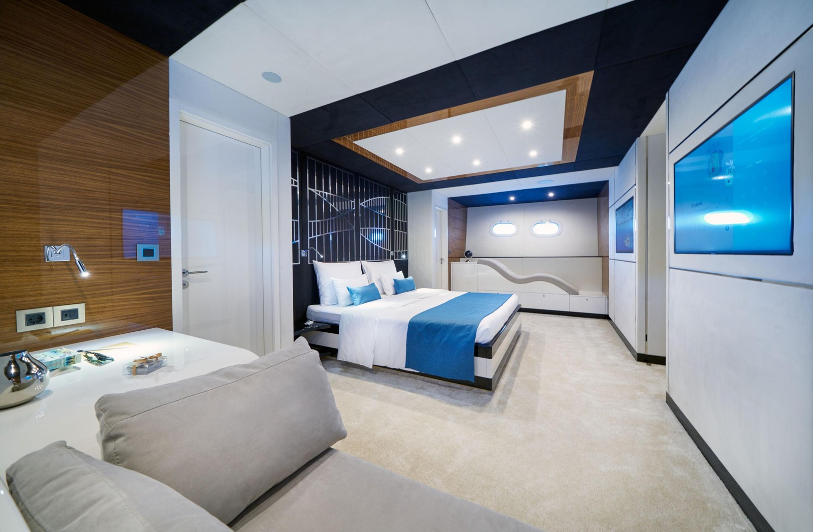 Interior undefined image 22