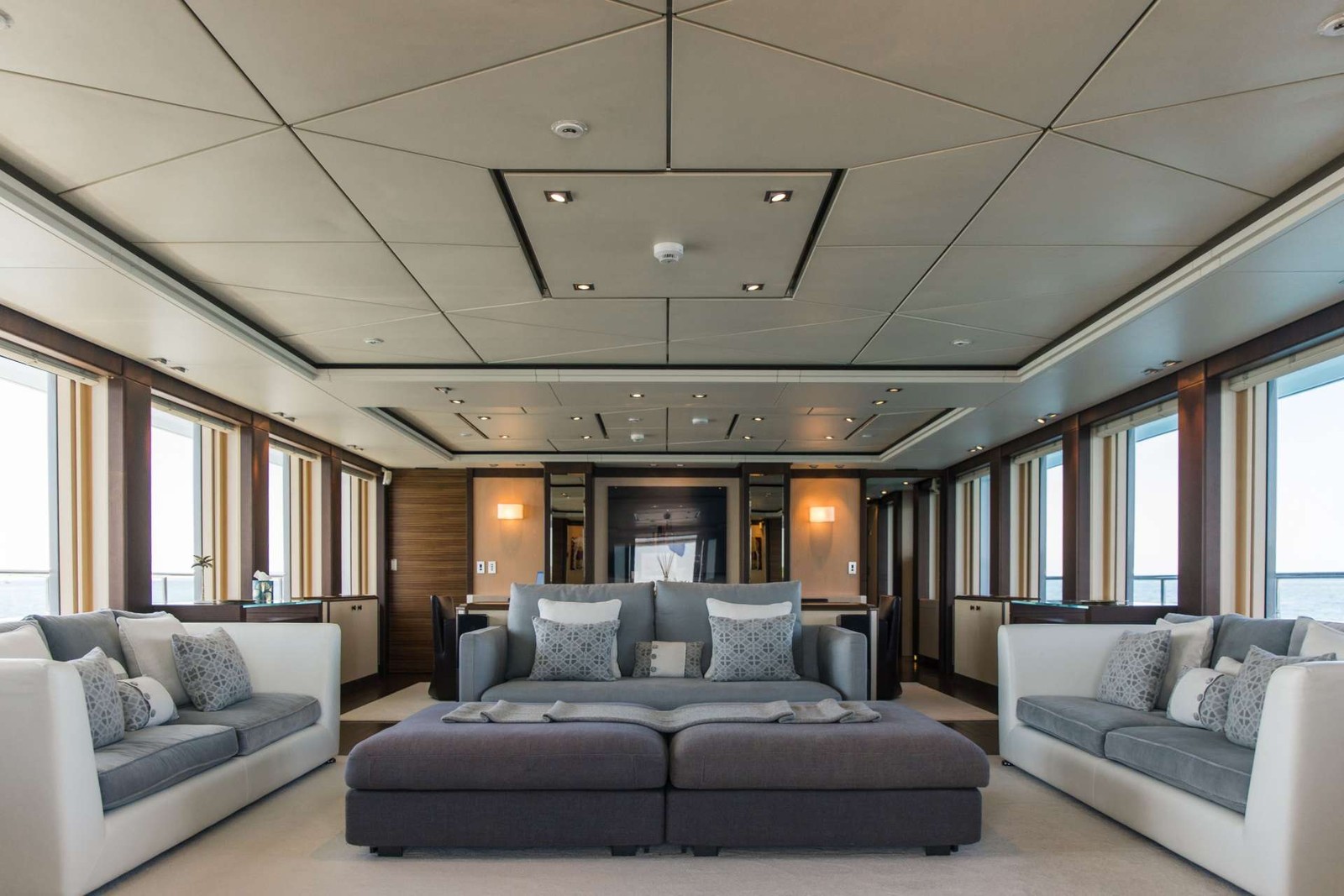 Interior undefined image 21