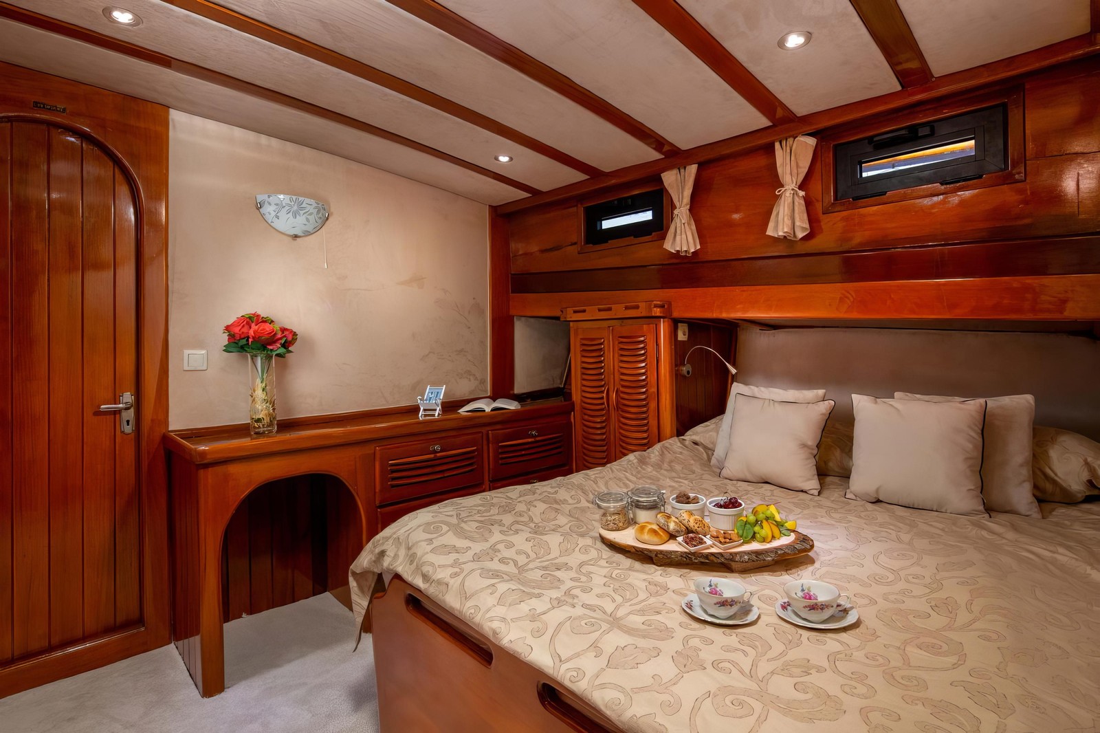 Interior undefined image 20