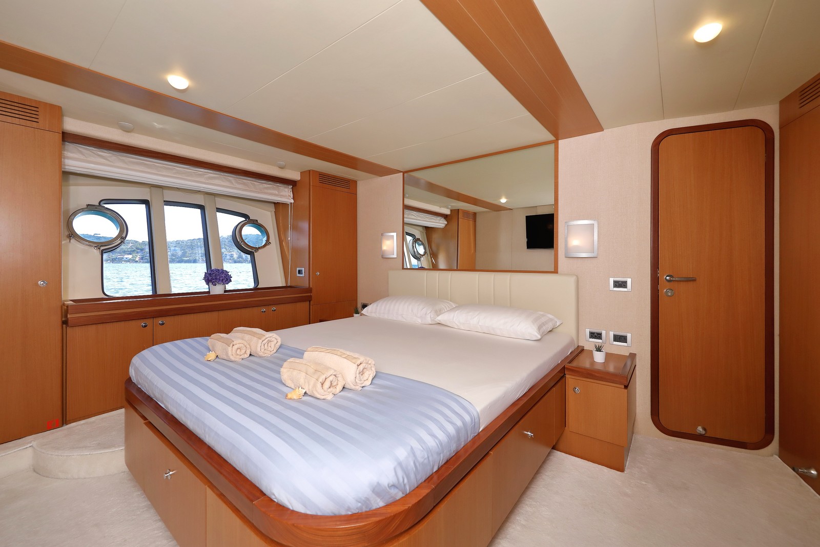 Interior undefined image 22